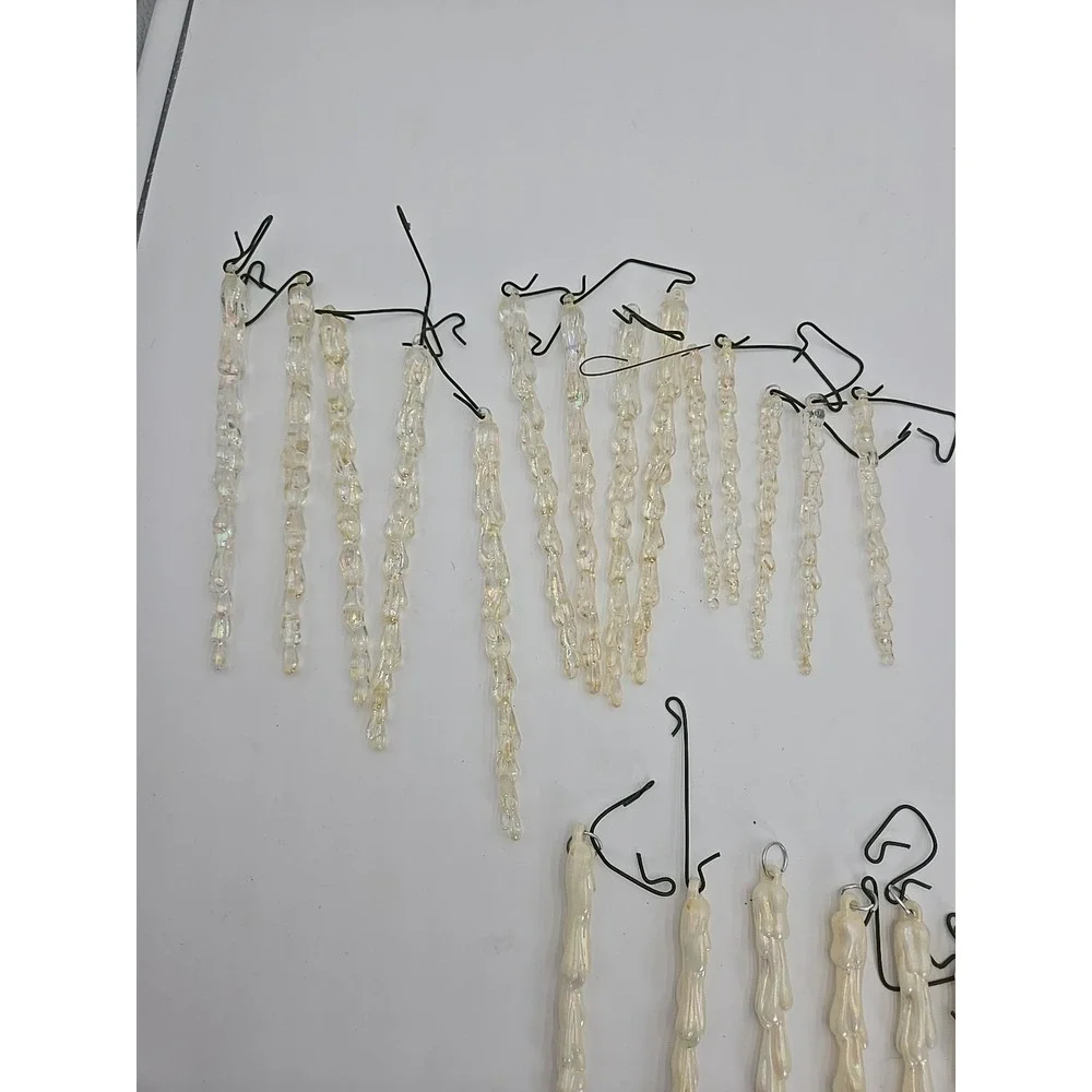 Vtg Lot Of 28 Icicle‎ Ornaments 7 Frosted Shiny 7 Clear Shiny AB 14 Pale Yellow